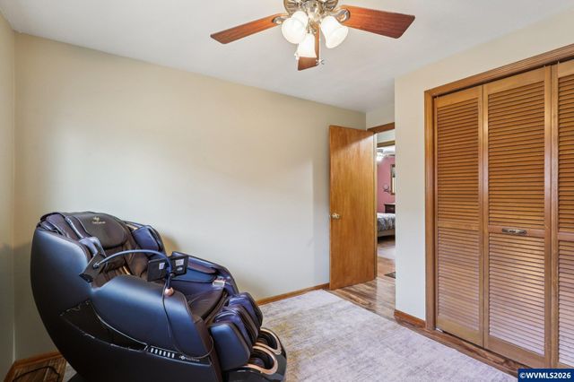4040 Penticton Cir NE, Salem, OR 97305