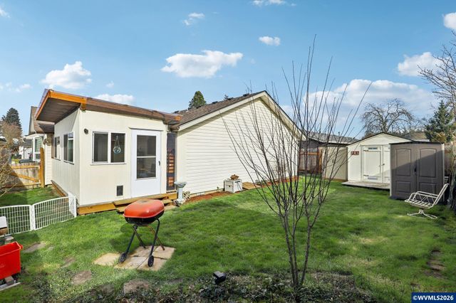 4040 Penticton Cir NE, Salem, OR 97305