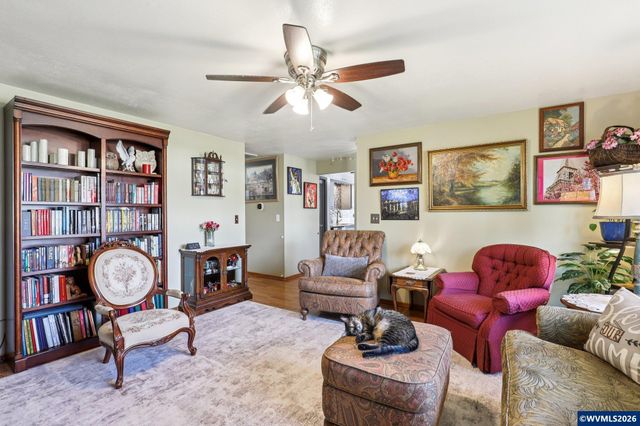 4040 Penticton Cir NE, Salem, OR 97305