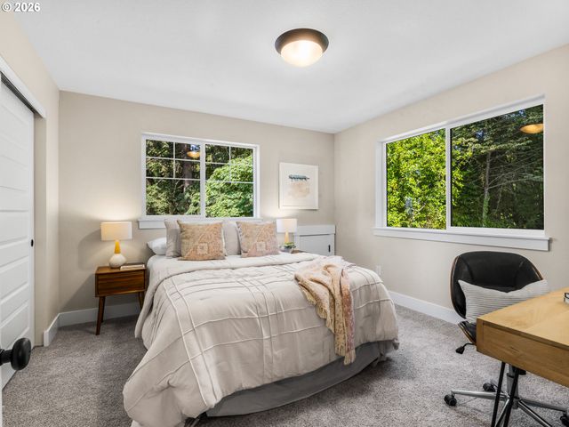 7250 Sw 1st Ave, Portland, OR 97219