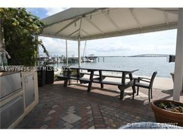 1925 Brickell Ave 1501D, Miami, FL 33129