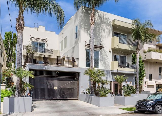 11851 Laurelwood Drive 102, Studio City, CA 91604