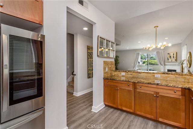 11851 Laurelwood Drive 102, Studio City, CA 91604