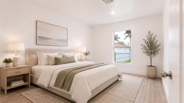 526 NW 6th Street AB, Hallandale Beach, FL 33009