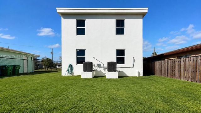 526 NW 6th Street AB, Hallandale Beach, FL 33009