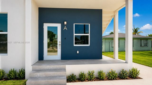 526 NW 6th Street AB, Hallandale Beach, FL 33009