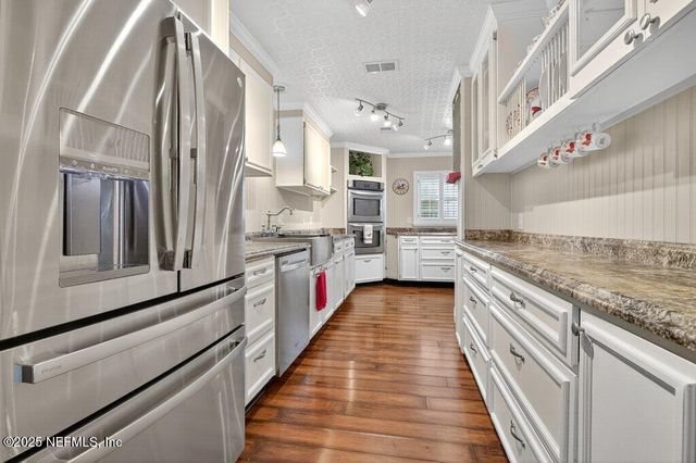 5828 WENDING Drive, Jacksonville, FL 32244