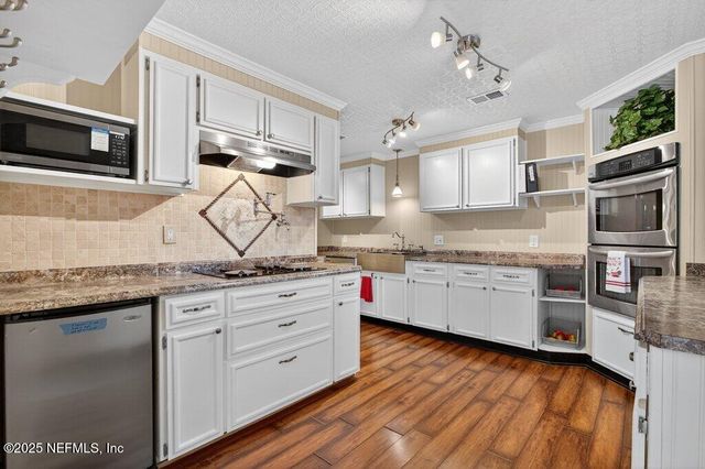 5828 WENDING Drive, Jacksonville, FL 32244