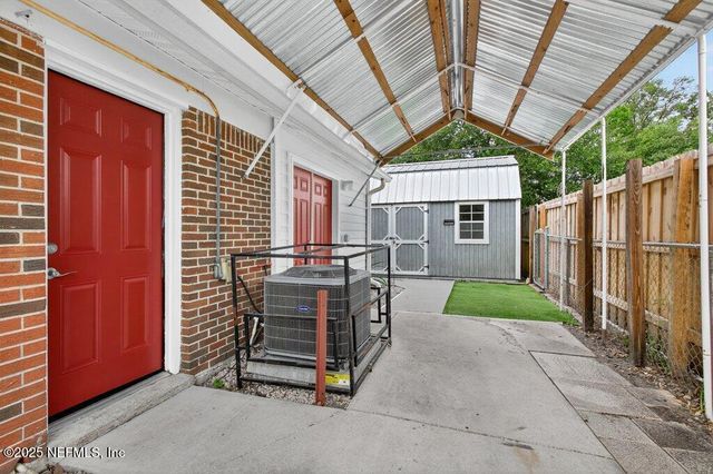 5828 WENDING Drive, Jacksonville, FL 32244