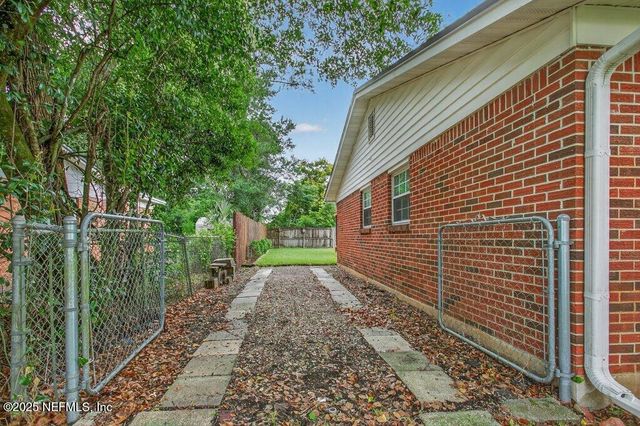 5828 WENDING Drive, Jacksonville, FL 32244