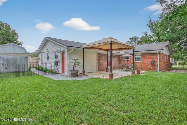 5828 WENDING Drive, Jacksonville, FL 32244