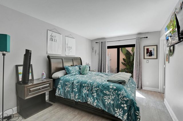 1455 Holly Heights Drive 2, Fort Lauderdale, FL 33304