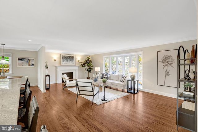 9119 HAMILTON DR, Fairfax, VA 22031