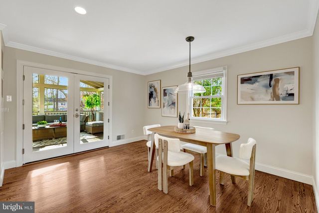 9119 HAMILTON DR, Fairfax, VA 22031