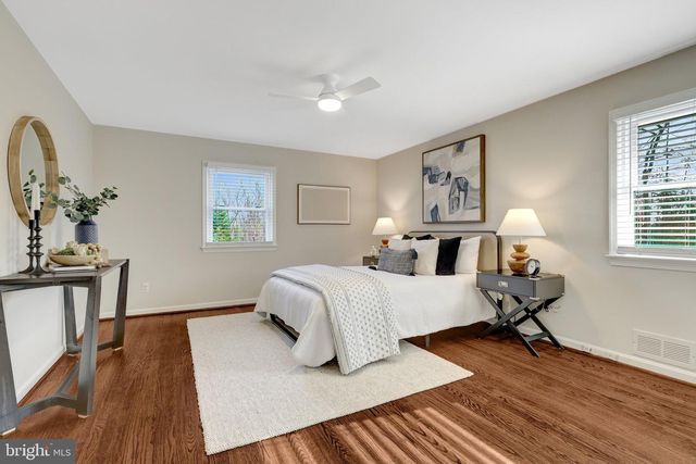 9119 HAMILTON DR, Fairfax, VA 22031