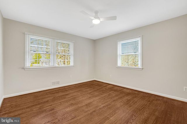 9119 HAMILTON DR, Fairfax, VA 22031