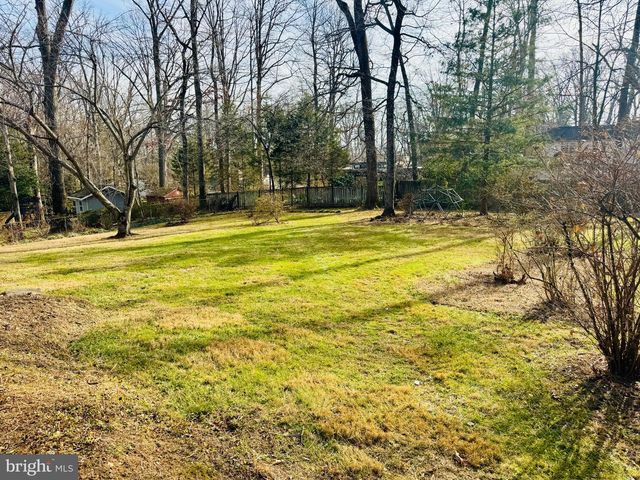 9119 HAMILTON DR, Fairfax, VA 22031