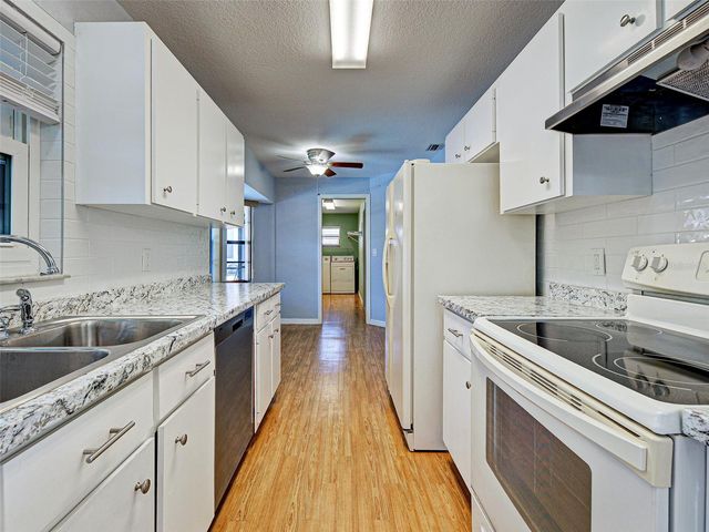 8462 NORBERT AVENUE, North Port, FL 34287