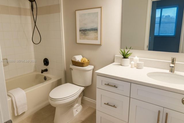 11030 Legacy Dr 302, Palm Beach Gardens, FL 33410