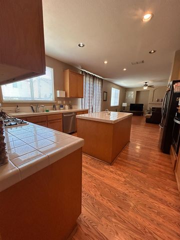3308 Yerington Ct, Modesto, CA 95355