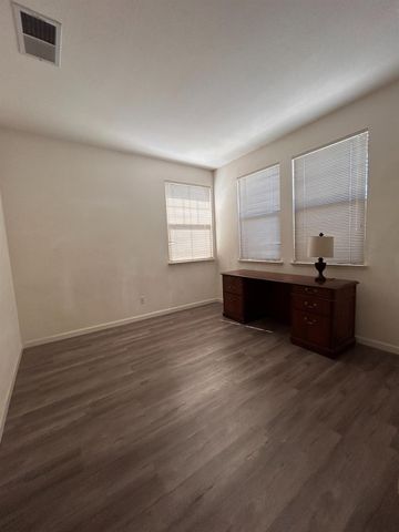 3308 Yerington Ct, Modesto, CA 95355