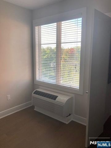 461 Palisades 306, Fort Lee, NJ 07024