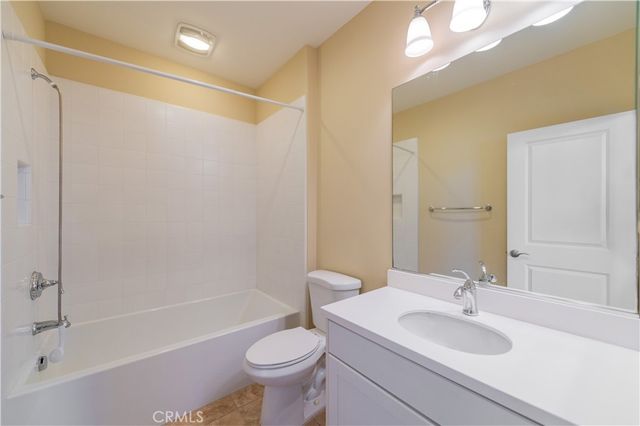 67 Fairfax, Irvine, CA 92620