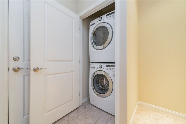 67 Fairfax, Irvine, CA 92620