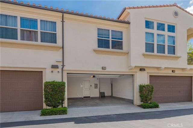 67 Fairfax, Irvine, CA 92620