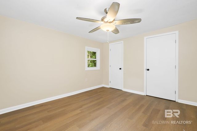 2566 Riverside Drive, Mobile, AL 36605