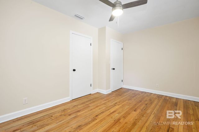2566 Riverside Drive, Mobile, AL 36605