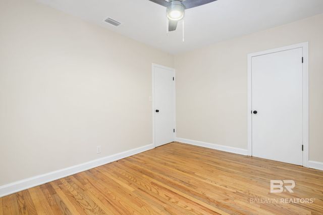 2566 Riverside Drive, Mobile, AL 36605