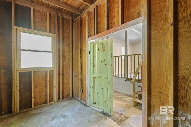 2566 Riverside Drive, Mobile, AL 36605