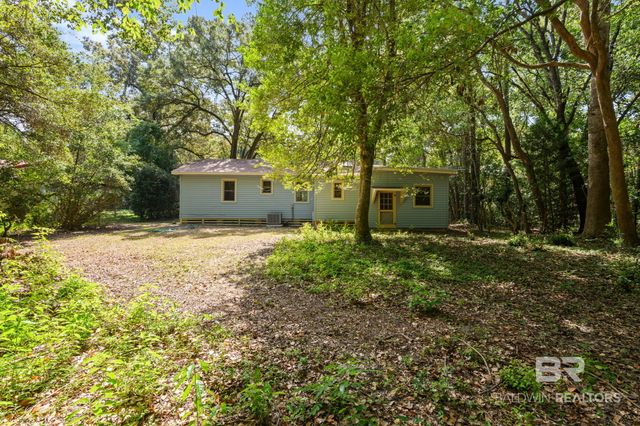 2566 Riverside Drive, Mobile, AL 36605
