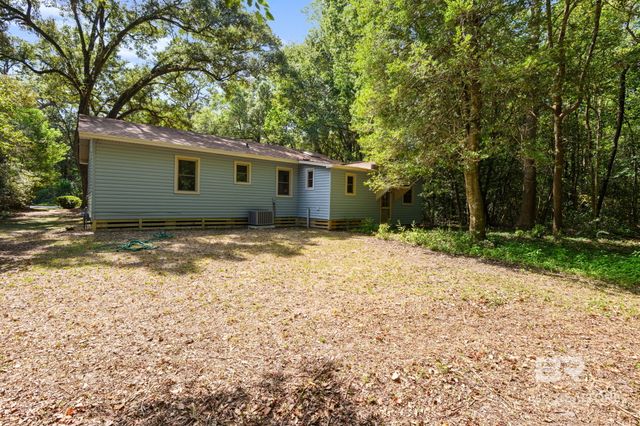 2566 Riverside Drive, Mobile, AL 36605