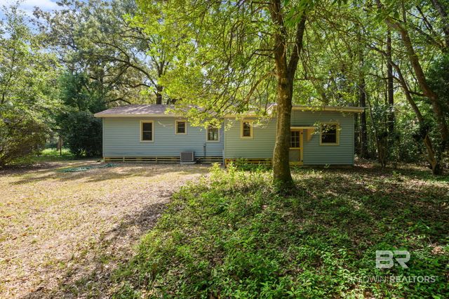 2566 Riverside Drive, Mobile, AL 36605