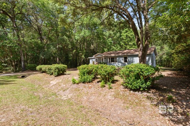 2566 Riverside Drive, Mobile, AL 36605