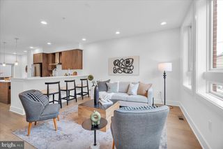 638 N 5TH ST, Philadelphia, PA 19123