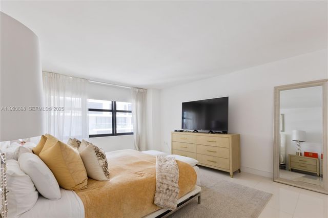 9801 Collins Ave 20V, Bal Harbour, FL 33154