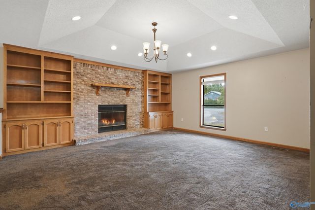 369 Elkwood Section Road, Hazel Green, AL 35750