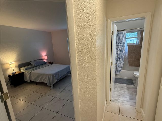 2607 NE 8th Ave 22, Wilton Manors, FL 33334