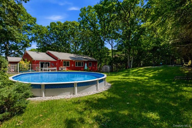 26 Valley Street, Ronkonkoma, NY 11779