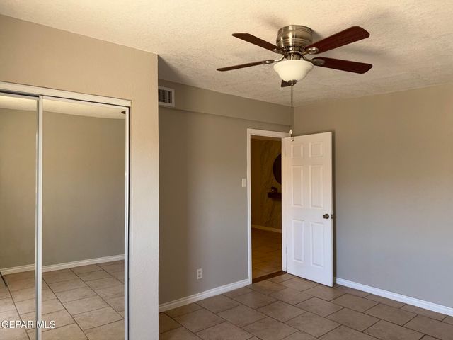 9425 GSCHWIND Street, El Paso, TX 79924