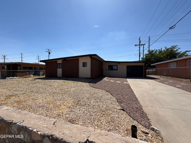 9425 GSCHWIND Street, El Paso, TX 79924