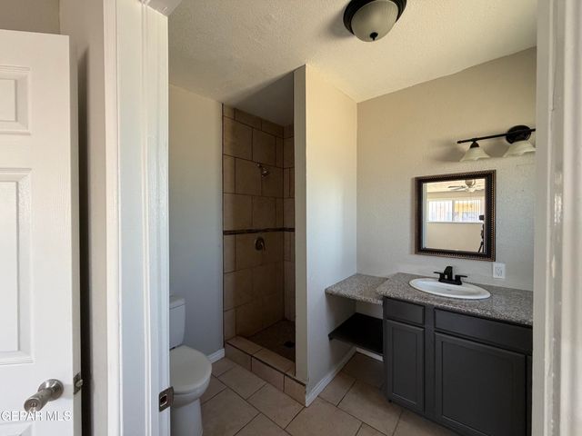 9425 GSCHWIND Street, El Paso, TX 79924