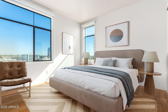 3131 N CENTRAL Avenue 7002, Phoenix, AZ 85012