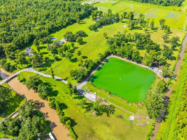 525 Supercharge Drive, Thibodaux, LA 70301