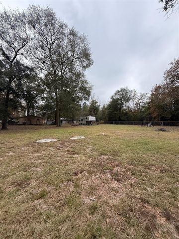 281 Scott Road, Cleveland, TX 77328