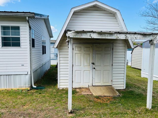 5897 Ed Ken Drive, Collegedale, TN 37363