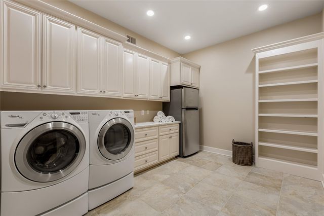 1450 Los Escondidos ST, Marble Falls, TX 78654